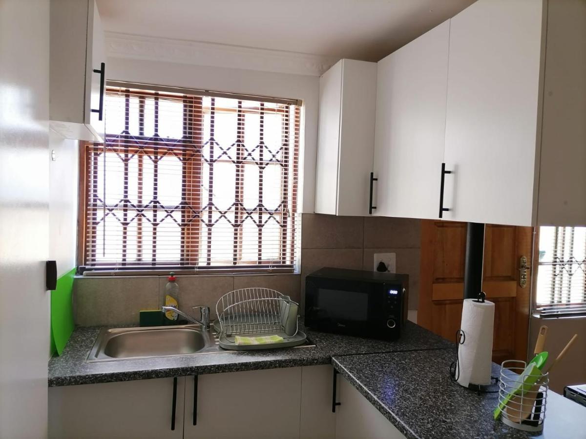 Proleefic House On Florence Homestay Bellville