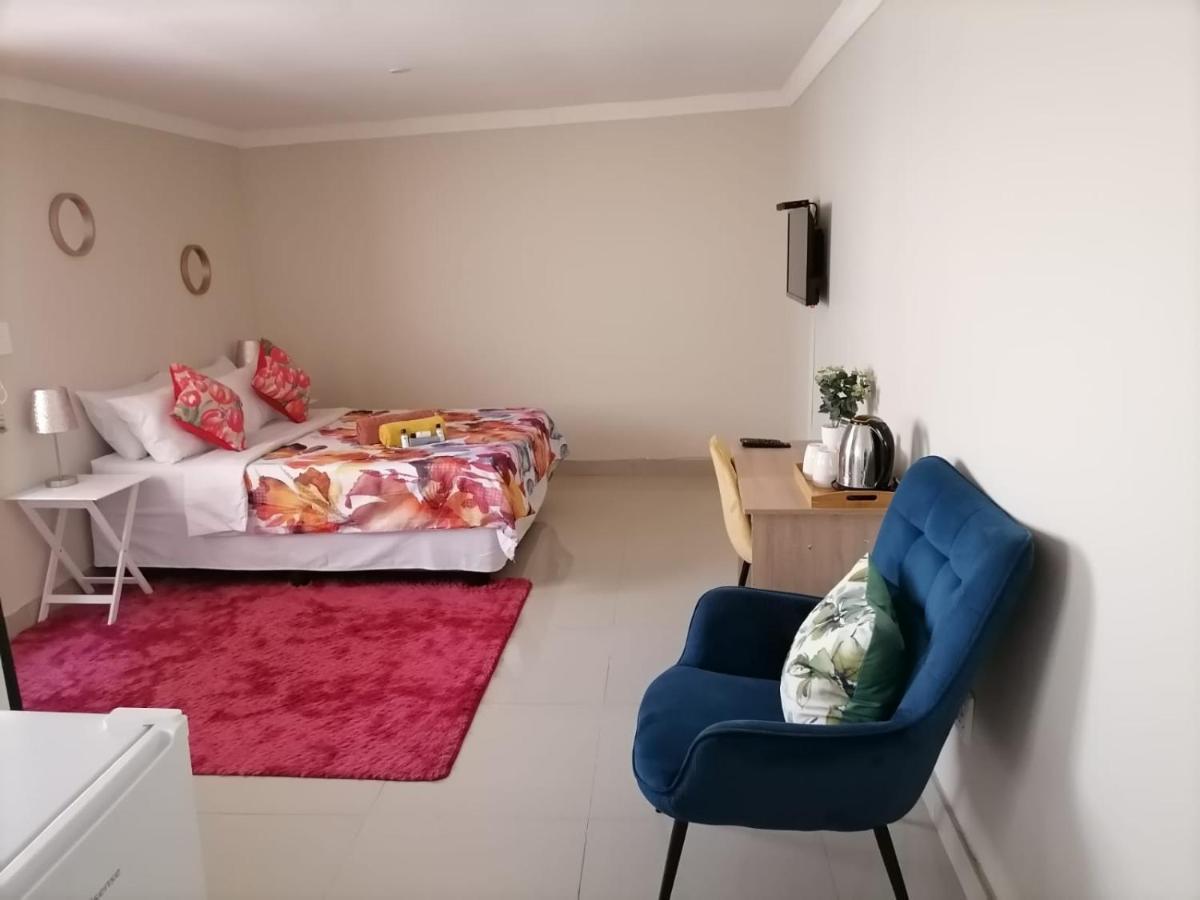 Proleefic House On Florence Homestay Bellville